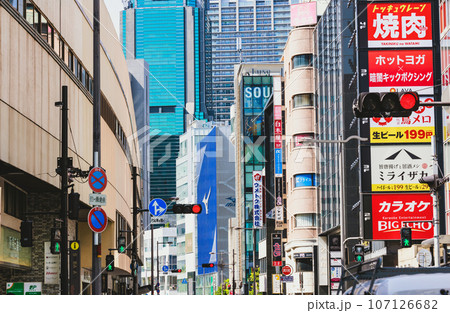 【大阪】梅田・茶屋町の風景 【大阪】梅田・茶屋町の風景 107126682