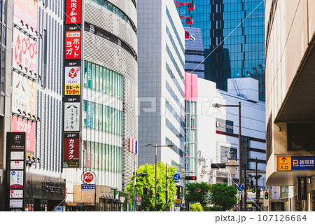 【大阪】梅田・茶屋町の風景 【大阪】梅田・茶屋町の風景 107126684