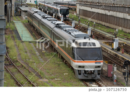 ワイドビューとして活躍したキハ85系 107126750