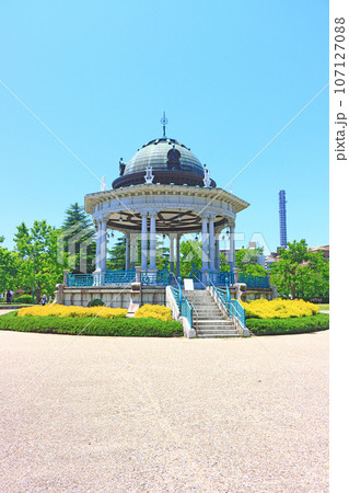 名古屋市、鶴舞公園奏楽堂の風景 107127088