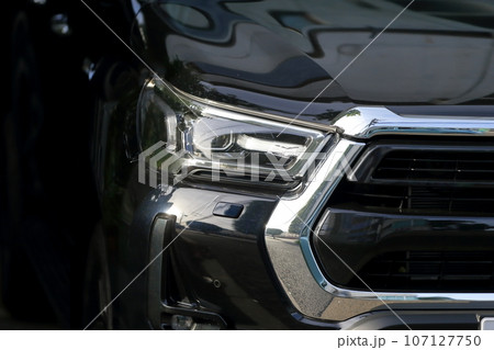 国産ピックアップトラック 107127750