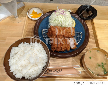 とんかつ 107128346