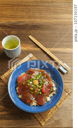 マグロの漬け丼 イメージ マグロの漬け丼 イメージ 107130197