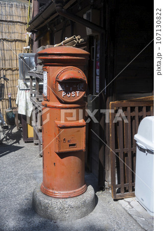 赤いポスト 107130822