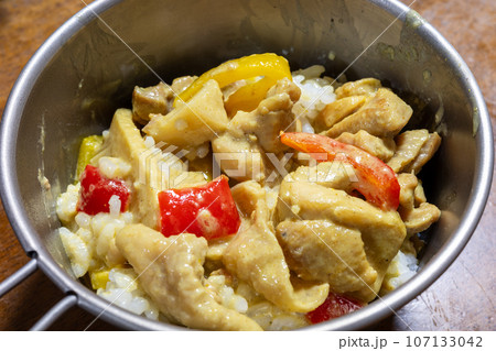 日本の一般家庭のとても美味しいグリーンカレー 107133042