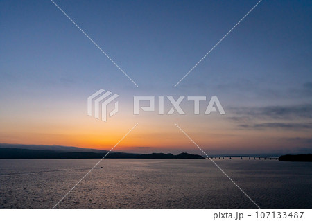石川県 七尾市 夜 和倉温泉 能登島大橋 自然 夏 湾内 海 空 海岸 観光 宿泊 日本海 北陸 石川県 七尾市 夜 和倉温泉 能登島大橋 自然 夏 湾内 海 空 海岸 観光 宿泊 日本海 北陸 107133487