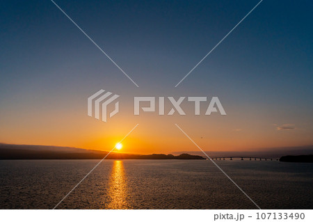 石川県 七尾市 夜 和倉温泉 能登島大橋 自然 夏 湾内 海 空 海岸 観光 宿泊 日本海 北陸 石川県 七尾市 夜 和倉温泉 能登島大橋 自然 夏 湾内 海 空 海岸 観光 宿泊 日本海 北陸 107133490