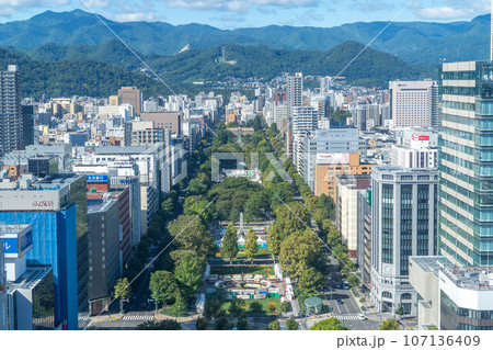 さっぽろテレビ塔からの街並み さっぽろテレビ塔からの街並み 107136409