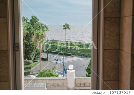 窓から見る贅沢 107137017