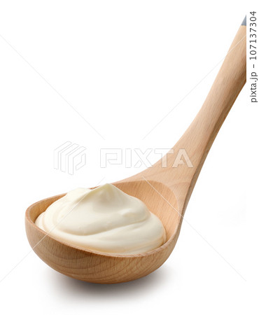 sour cream yogurt 107137304