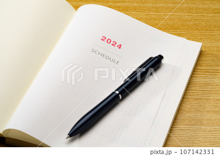 ペンと手帳2024 ペンと手帳2024 107142331