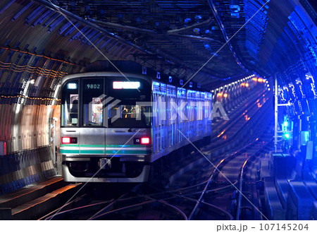 東急新横浜線に乗り入れる東京メトロ9000系 東急新横浜線に乗り入れる東京メトロ9000系 107145204