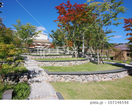 草津温泉　裏草津（地蔵エリア）の高台広場 107146598