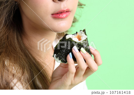 Eating Japanese Food 107161418