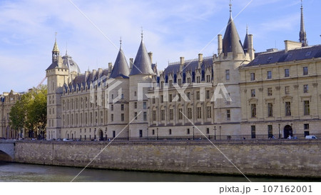 Paris City Palace called Palais-de-la-cite with Palace of Justice Paris City Palace called Palais-de-la-cite with Palace of Justice 107162001