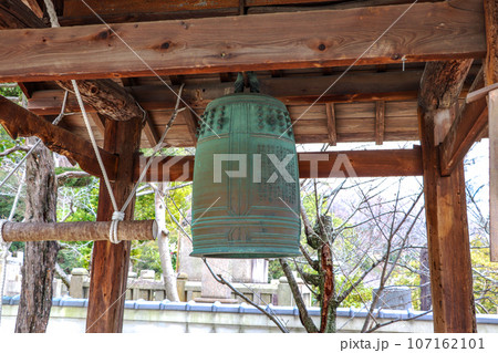 神戸・須磨寺の鐘 107162101