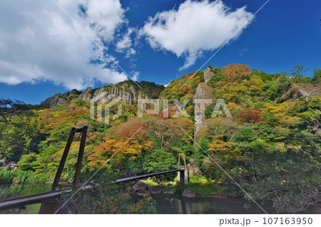 紅葉深まる立久恵峡【島根県出雲市乙立町】 紅葉深まる立久恵峡【島根県出雲市乙立町】 107163950