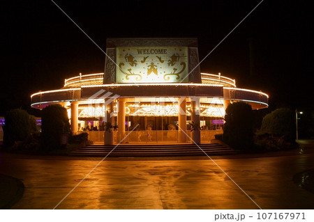 八景島シーパラダイス 夜のメリーゴーランド 八景島シーパラダイス 夜のメリーゴーランド 107167971