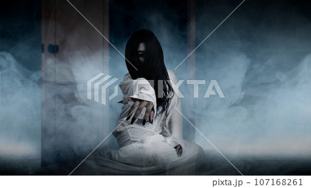 Scary woman. Halloween concept 107168261