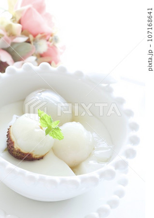 ライチ杏仁豆腐 ライチ杏仁豆腐 107168641
