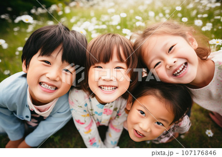 笑顔の子供たちのイラスト素材 [107176846] - PIXTA