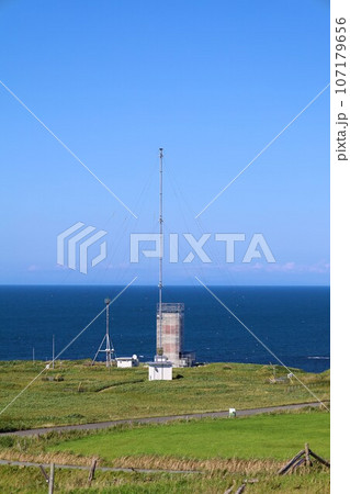 日本最北端の地、北緯四五度、北海道の宗谷岬にて何を想う？なつぞら北海道、遠くサハリンを望む、大いなる 107179656