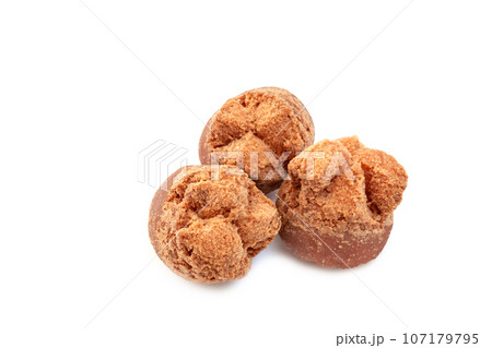 サーターアンダギー【白背景・切り抜き】 サーターアンダギー【白背景・切り抜き】 107179795