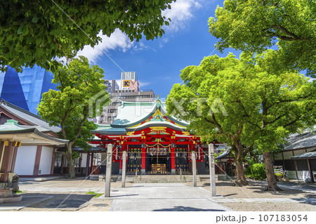 御霊神社 　本殿　注連柱（大阪市中央区淡路町） 107183054