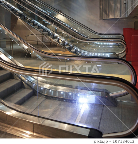 Underground Escalators Metro 107184012