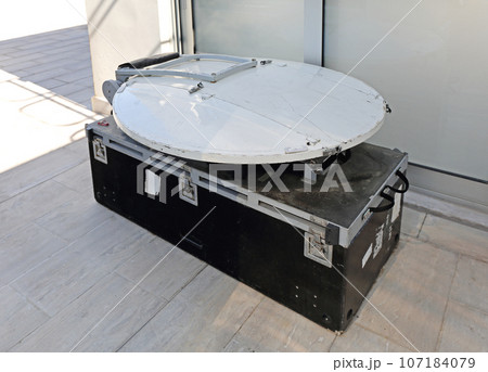 Portable Microwave Link Box Portable Microwave Link Box 107184079