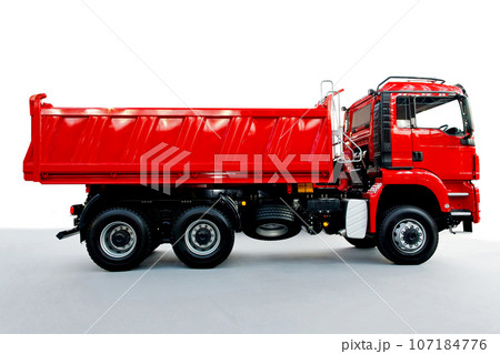 Red truck 107184776