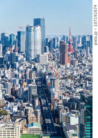 「東京都」渋谷スカイから眺める六本木方向の街並み・都市風景 「東京都」渋谷スカイから眺める六本木方向の街並み・都市風景 107191674