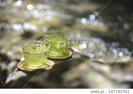 渓流と緑茶 107192501