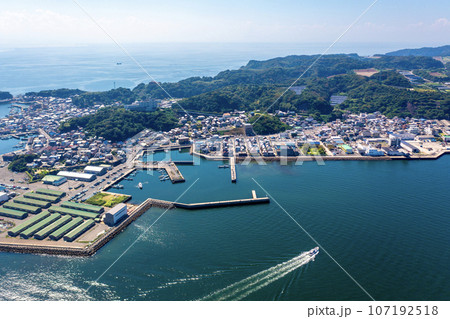 知多半島の師崎港(愛知県南知多町) 知多半島の師崎港(愛知県南知多町) 107192518