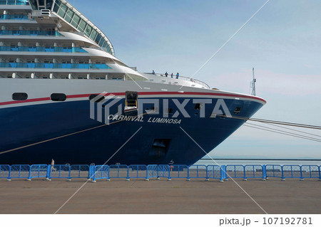 日本初寄港のクルーズ船 カーニバル・ルミノーザ/小樽港勝納ふ頭 日本初寄港のクルーズ船 カーニバル・ルミノーザ/小樽港勝納ふ頭 107192781