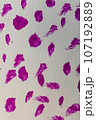 紫の斑点模様 絵具 イラスト 紫の斑点模様 絵具 イラスト 107192889