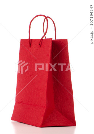 Red  paper bag 107194347