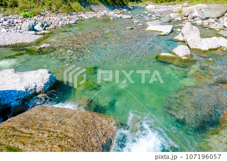 青海川と岩 青海川と岩 107196057
