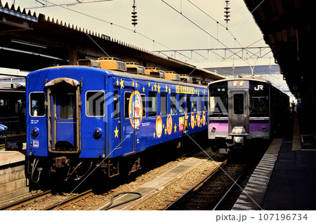 2002年 快速海峡号51系客車と701系普通電車 2002年 快速海峡号51系客車と701系普通電車 107196734