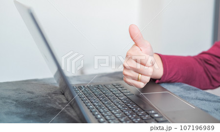 Businesswoman doing great hand and work on notebook, suitable for making infographics Businesswoman doing great hand and work on notebook, suitable for making infographics 107196989