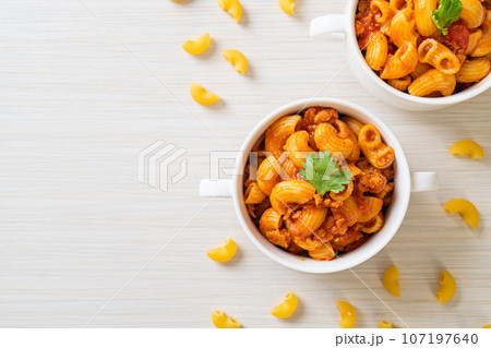 macaroni with tomatoes sauce and mince pork macaroni with tomatoes sauce and mince pork 107197640