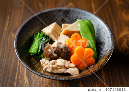 高野豆腐の含め煮 107198018