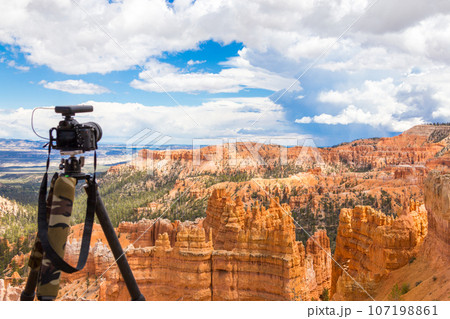 Camera on tripod ready to shoot in Bryce Canyon National Park at daytime, Utah, USA 107198861