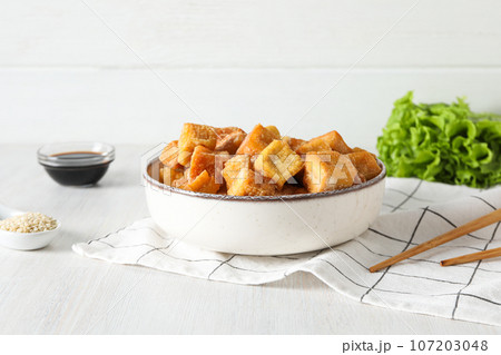 Fried tofu, delicious and tasty fried food, tasty food Fried tofu, delicious and tasty fried food, tasty food 107203048