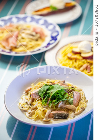 秋のパスタ勢ぞろい 秋のパスタ勢ぞろい 107208601