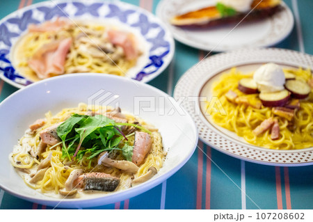 秋のパスタ勢ぞろい 107208602