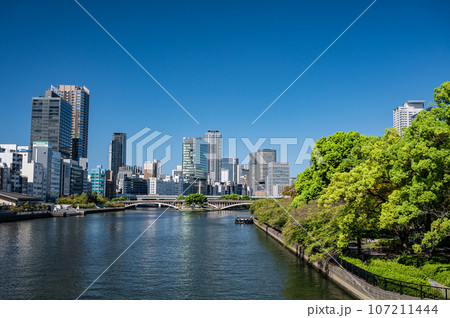 天満橋付近の街並み風景 107211444