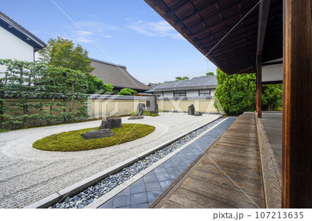 大徳寺塔頭　龍源院　方丈前庭「一枝坦」（京都紫野） 107213635