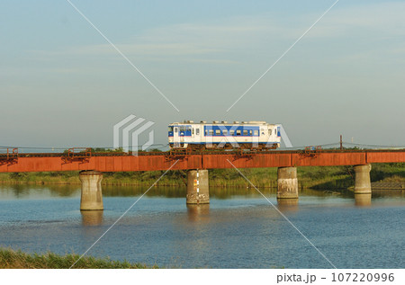 日高本線　浜厚真－勇払　JR北海道　キハ40-358（苫小牧） 107220996