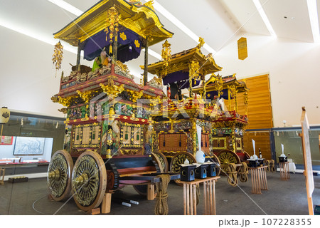 八尾曳山展示館 107228355